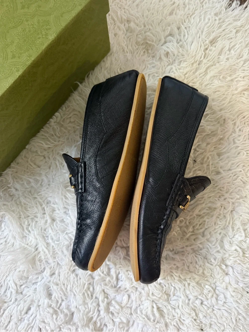 Gucci Black Leather Men’s Loafers with Gold Horsebit